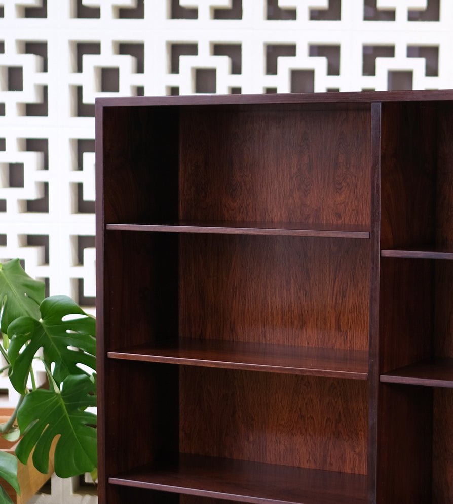 Omann Jun Bookcase in Rosewood