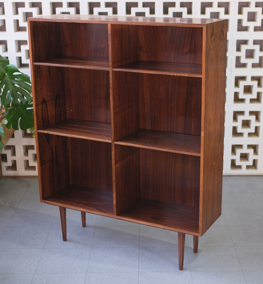 Omann Jun Bookcase in Rosewood