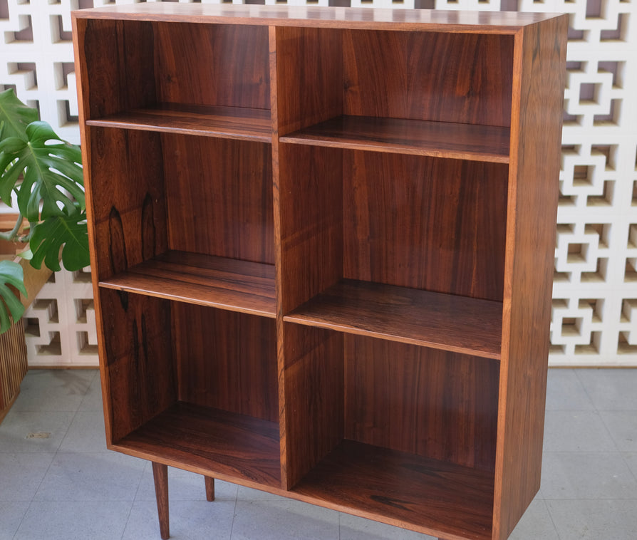 Omann Jun Bookcase in Rosewood