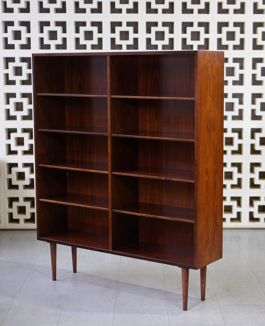 Omann Jun Bookcase in Rosewood