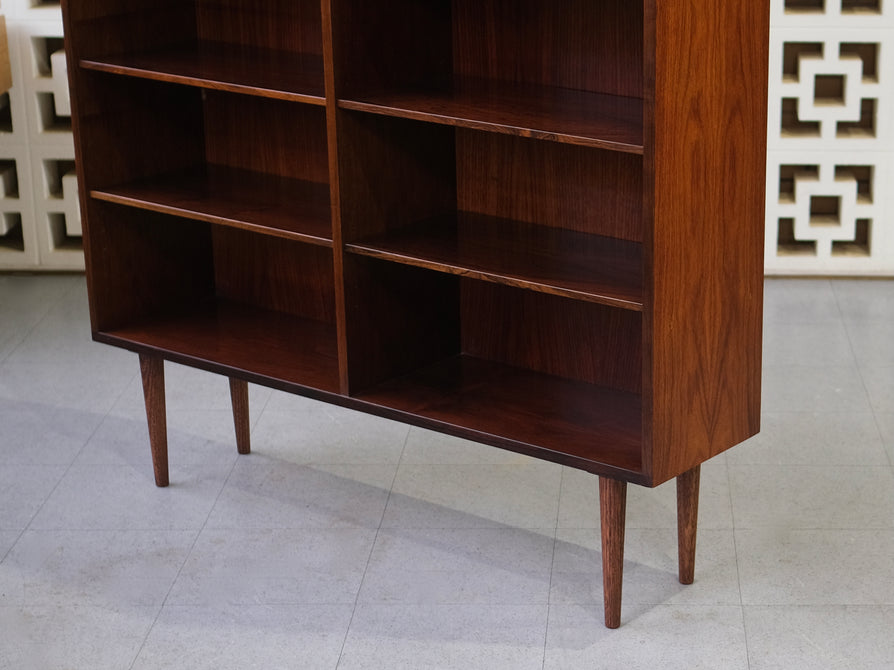 Omann Jun Bookcase in Rosewood