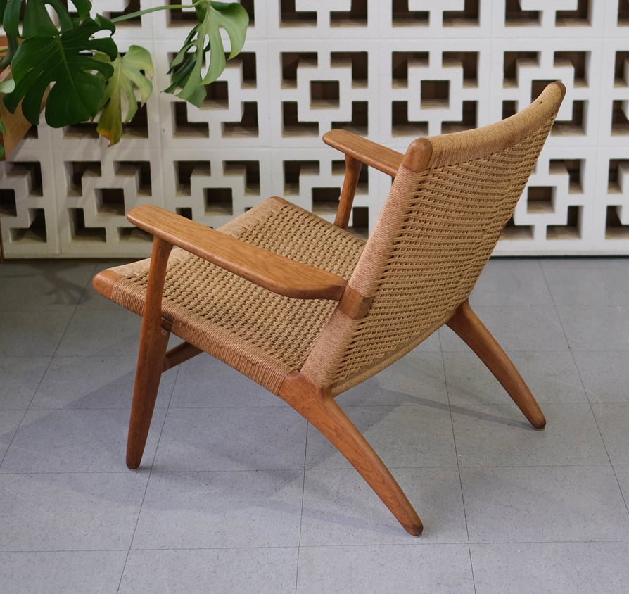 Hans J. Wegner CH25 Easy Chair