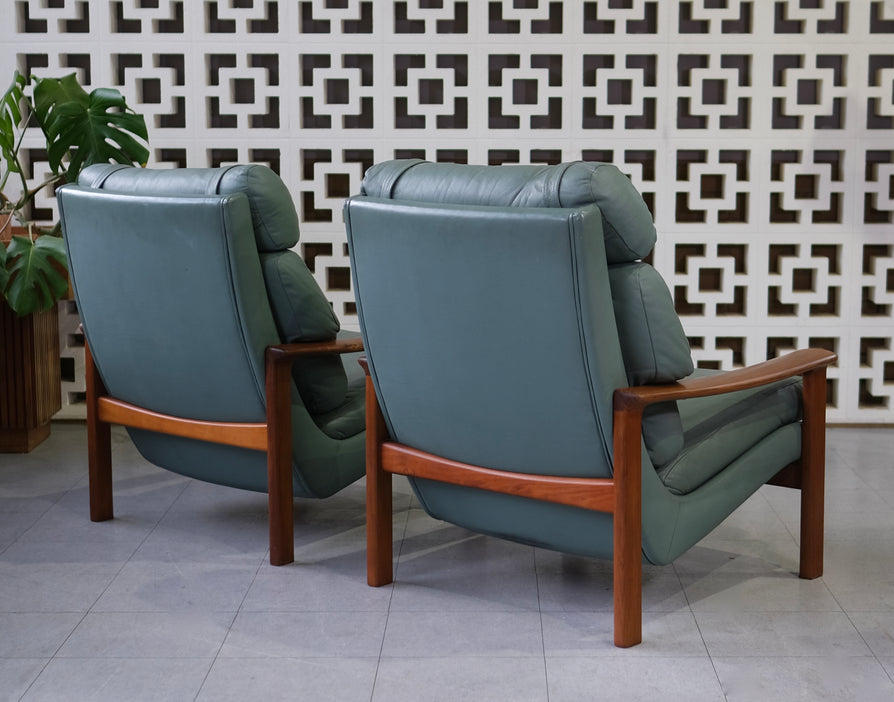 Tessa T21 Lounge Chair in Sage Leather