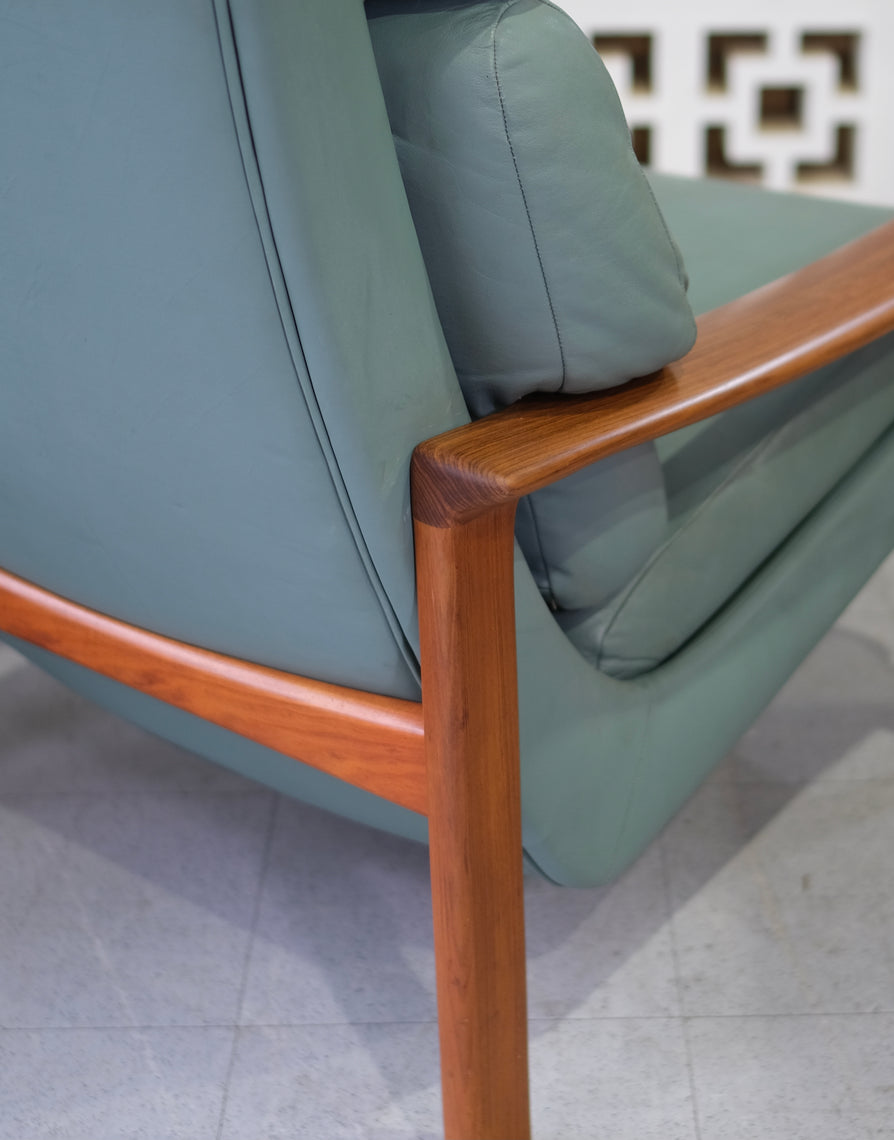 Tessa T21 Lounge Chair in Sage Leather