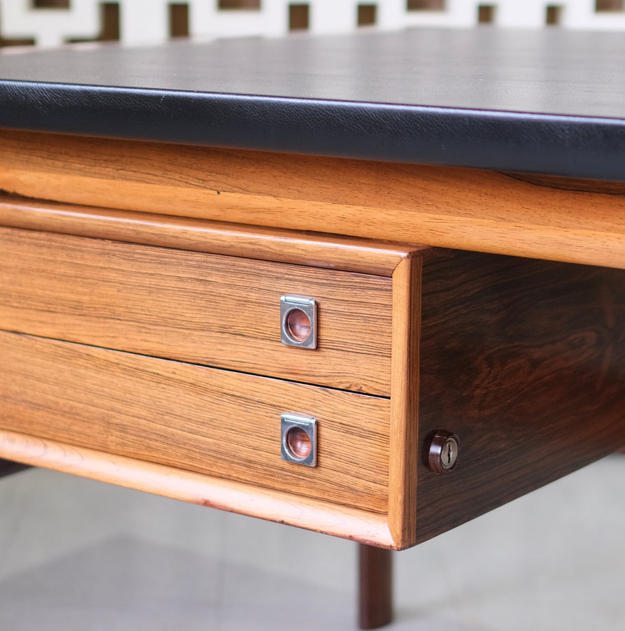 Arne Vodder Model 223 Executive Desk in Rosewood