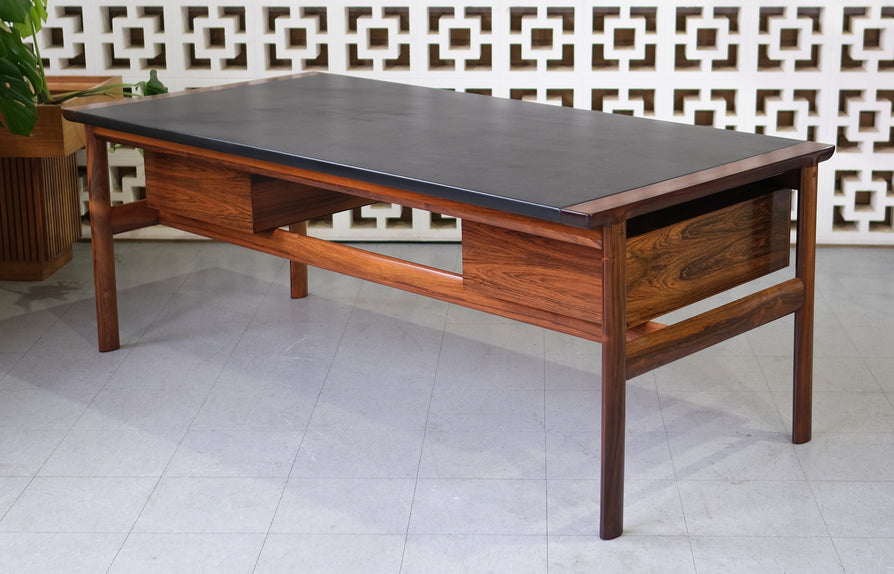 Arne Vodder Model 223 Executive Desk in Rosewood