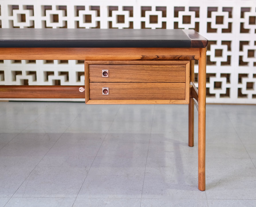 Arne Vodder Model 223 Executive Desk in Rosewood