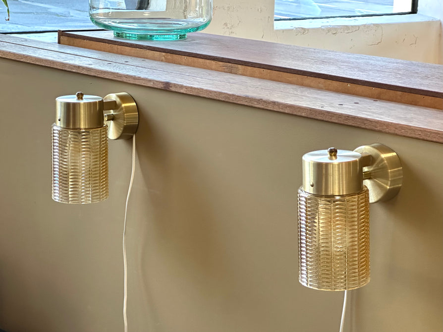 Pair of Mid-Century Wall Sconces / Bedside Lamps in Brass & Glass