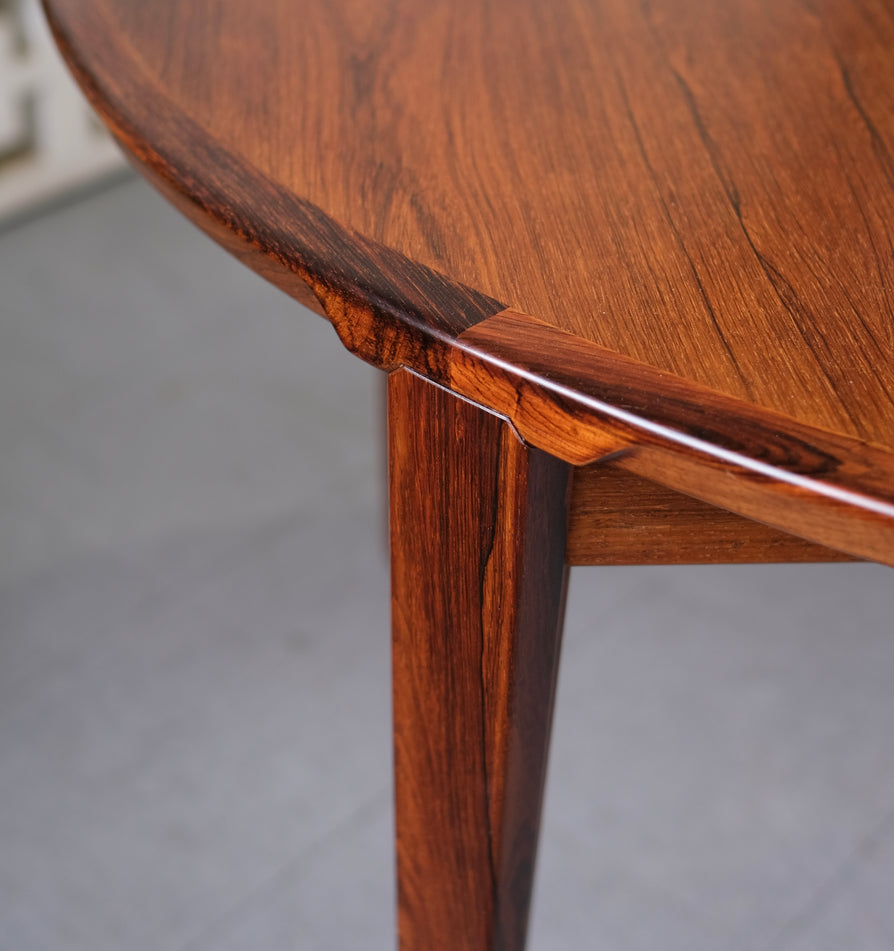 Rosengren Hansen - Round Double-Extension Dining Table in Rosewood