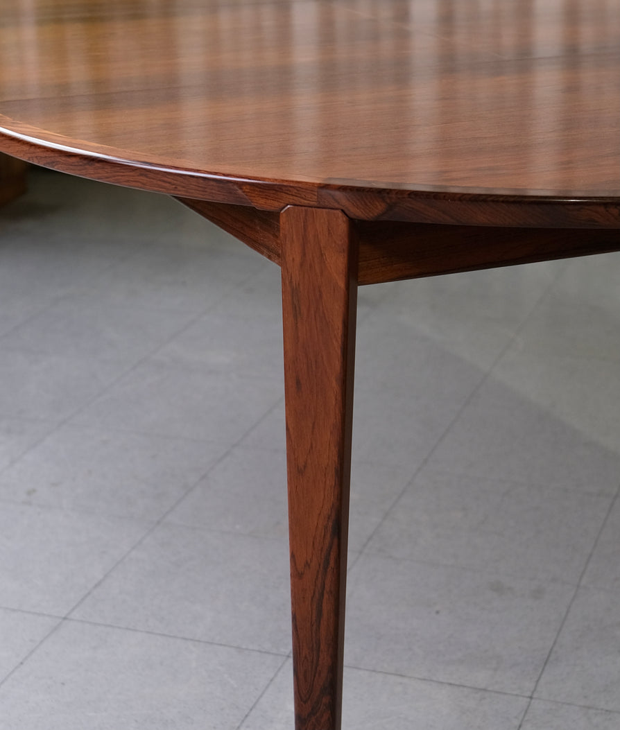 Rosengren Hansen - Round Double-Extension Dining Table in Rosewood