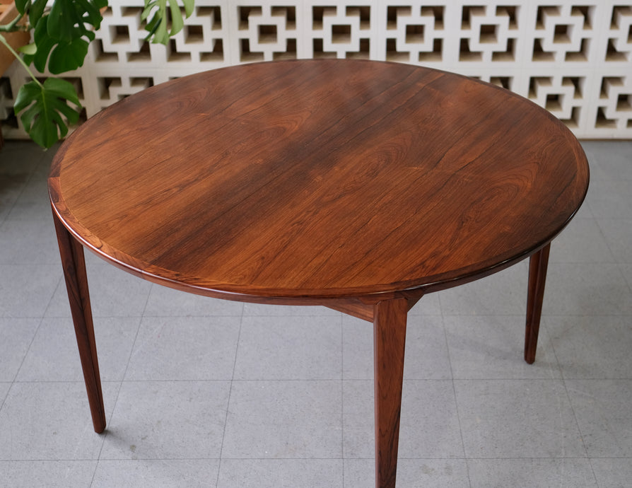 Rosengren Hansen - Round Double-Extension Dining Table in Rosewood