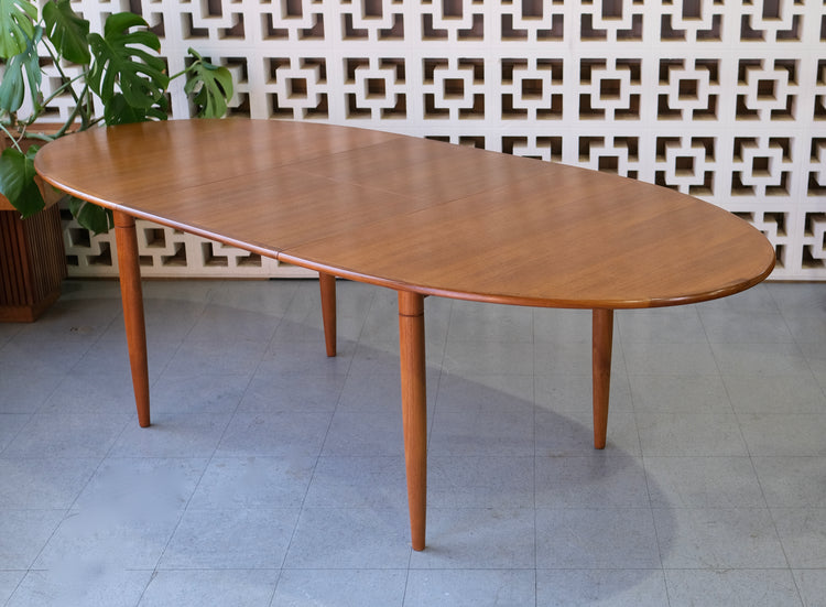 Oval Extension Dining Table by Burgess