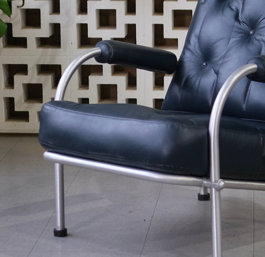 Warren McArthur Chair in Leather