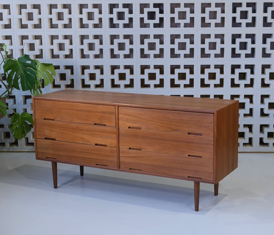 Hayson Double Chest of Drawers in Blackwood