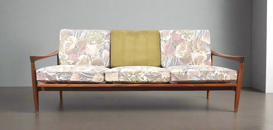 Eric Wörts "Kolding" Sofa in Teak