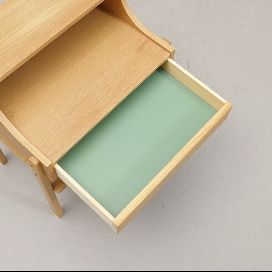 Single Bedside Table in Oak