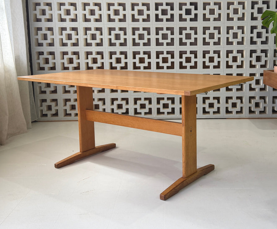 Farstrup Extension Shaker Dining Table