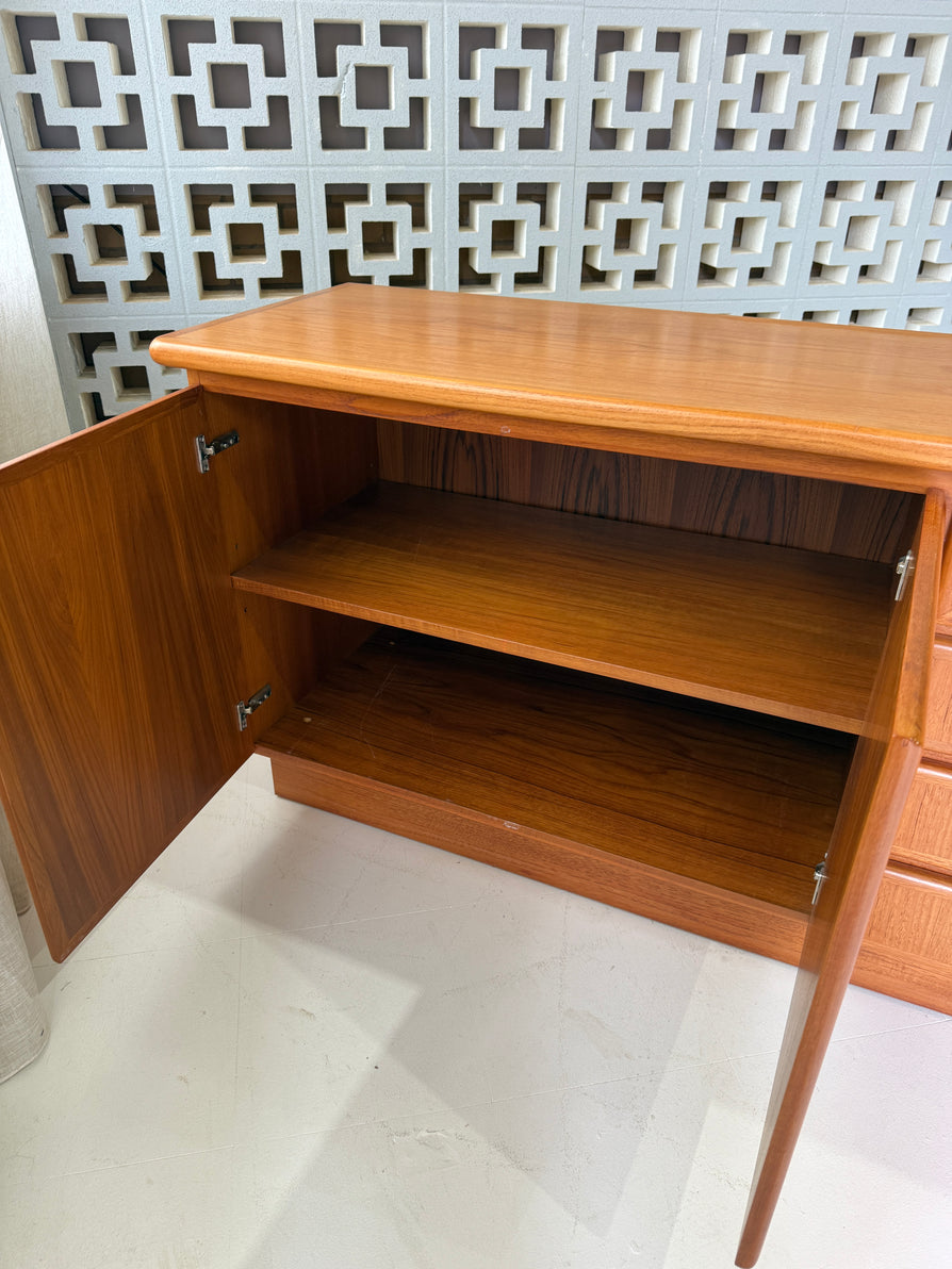 Large Mid-Century Sideboard / Console in Teak