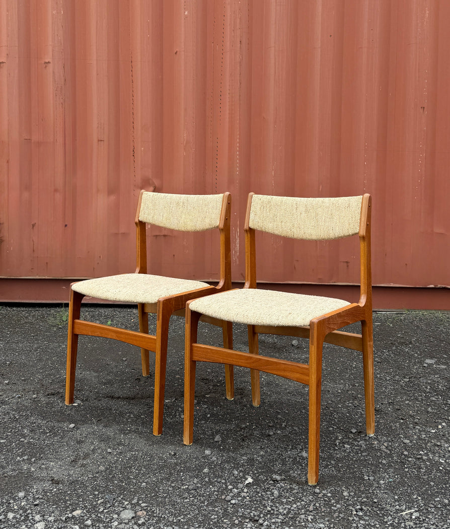 Six Erik Buch Dining Chairs in Teak