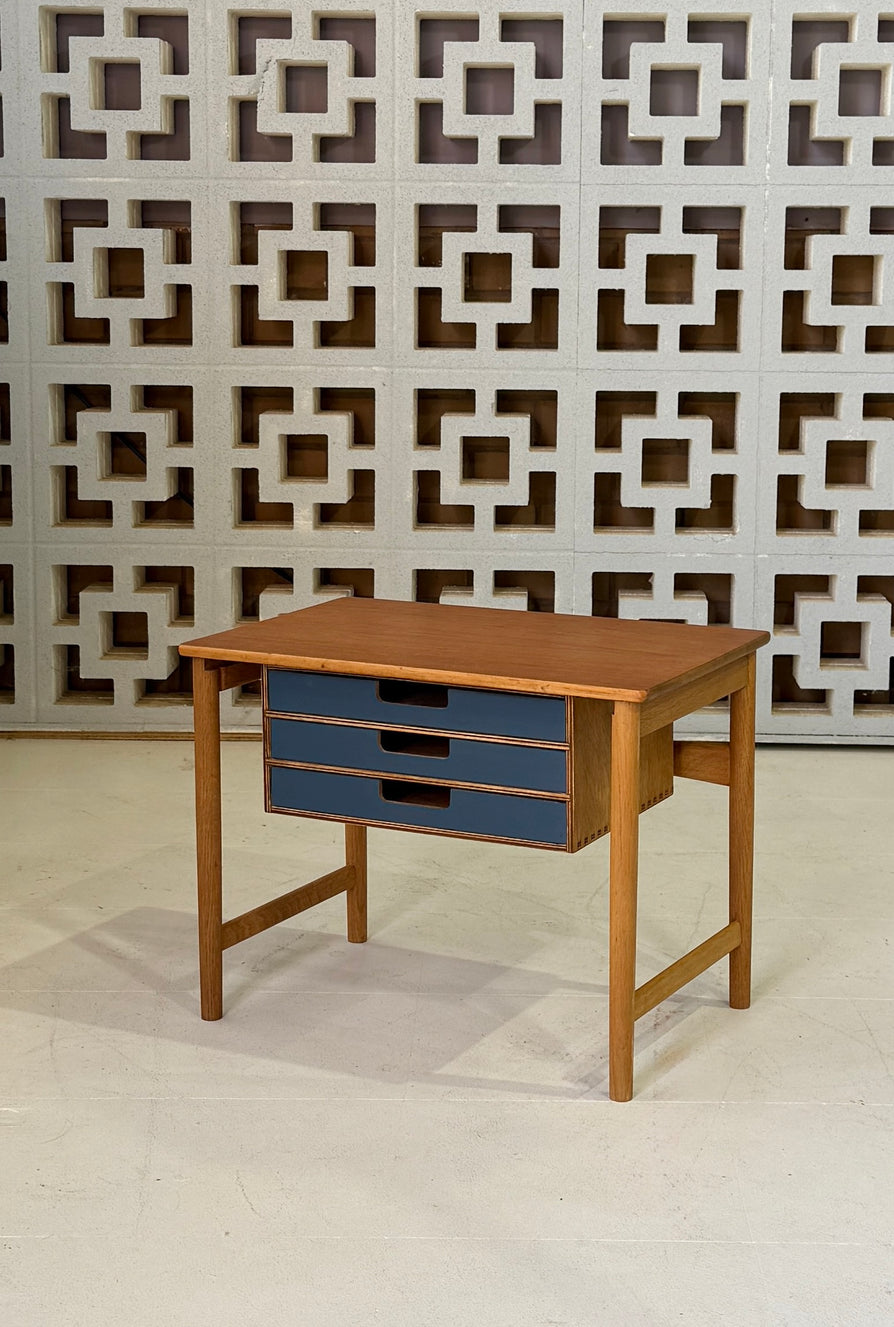 Danish Side Table in Teak & Oak