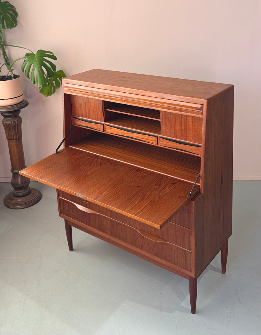 Erling Torvits Bureau in Teak