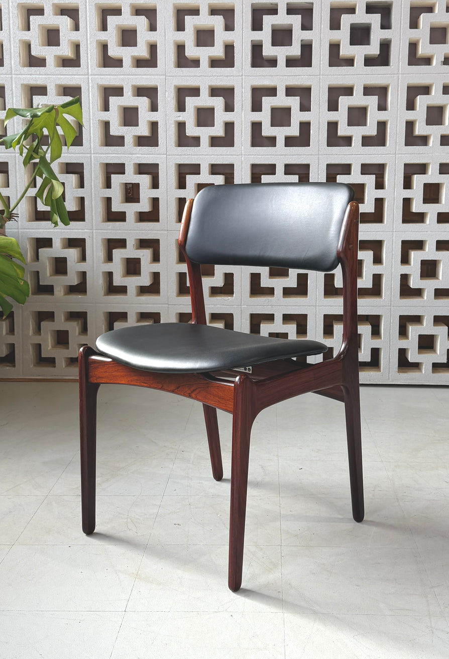 Six Erik Buch Model 49 Dining Chair in Rosewood
