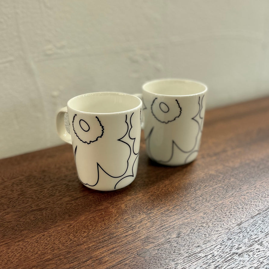 Pair of Marimekko Oiva / Piirto Unikko Mugs