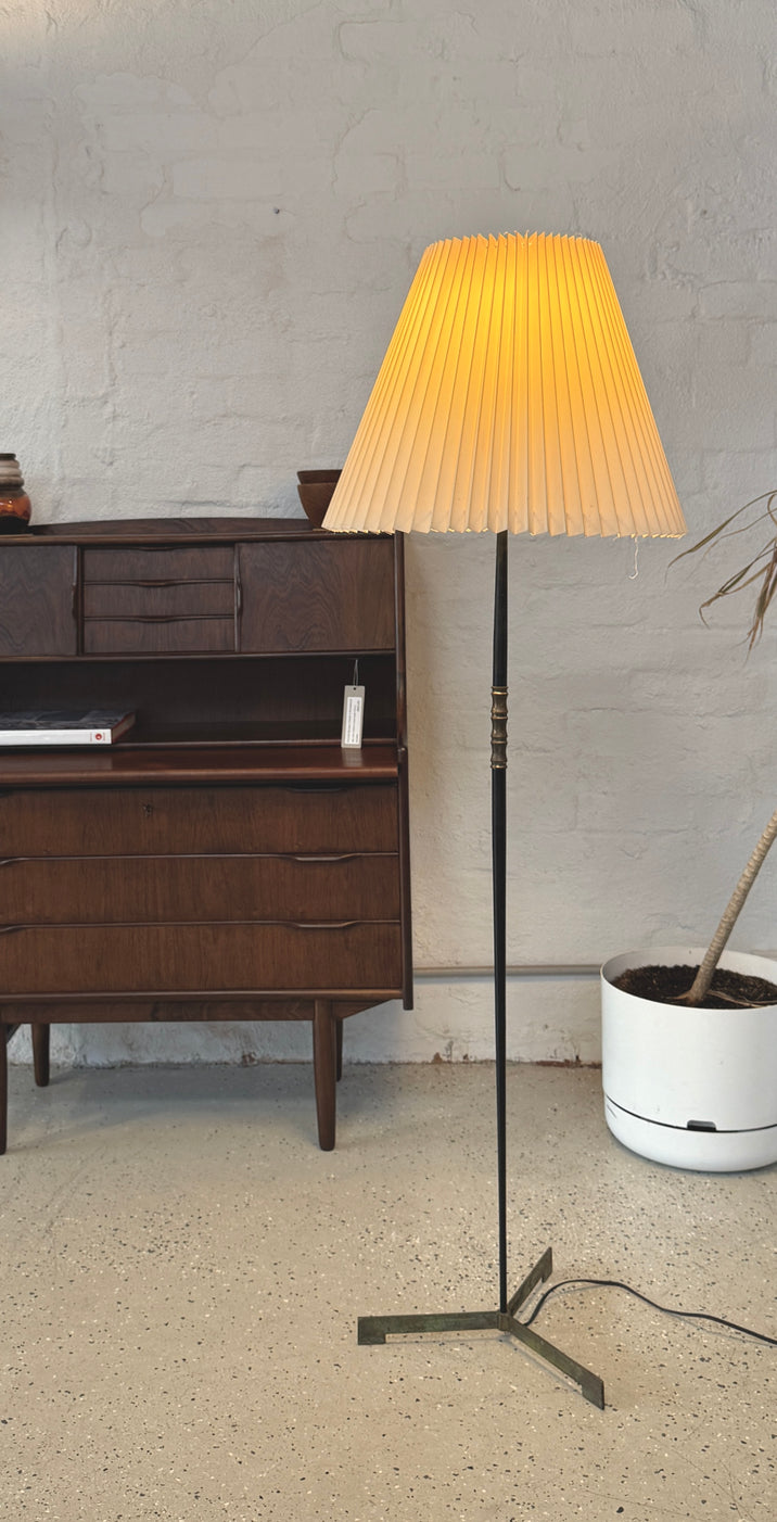 Le Klint Floor Lamp
