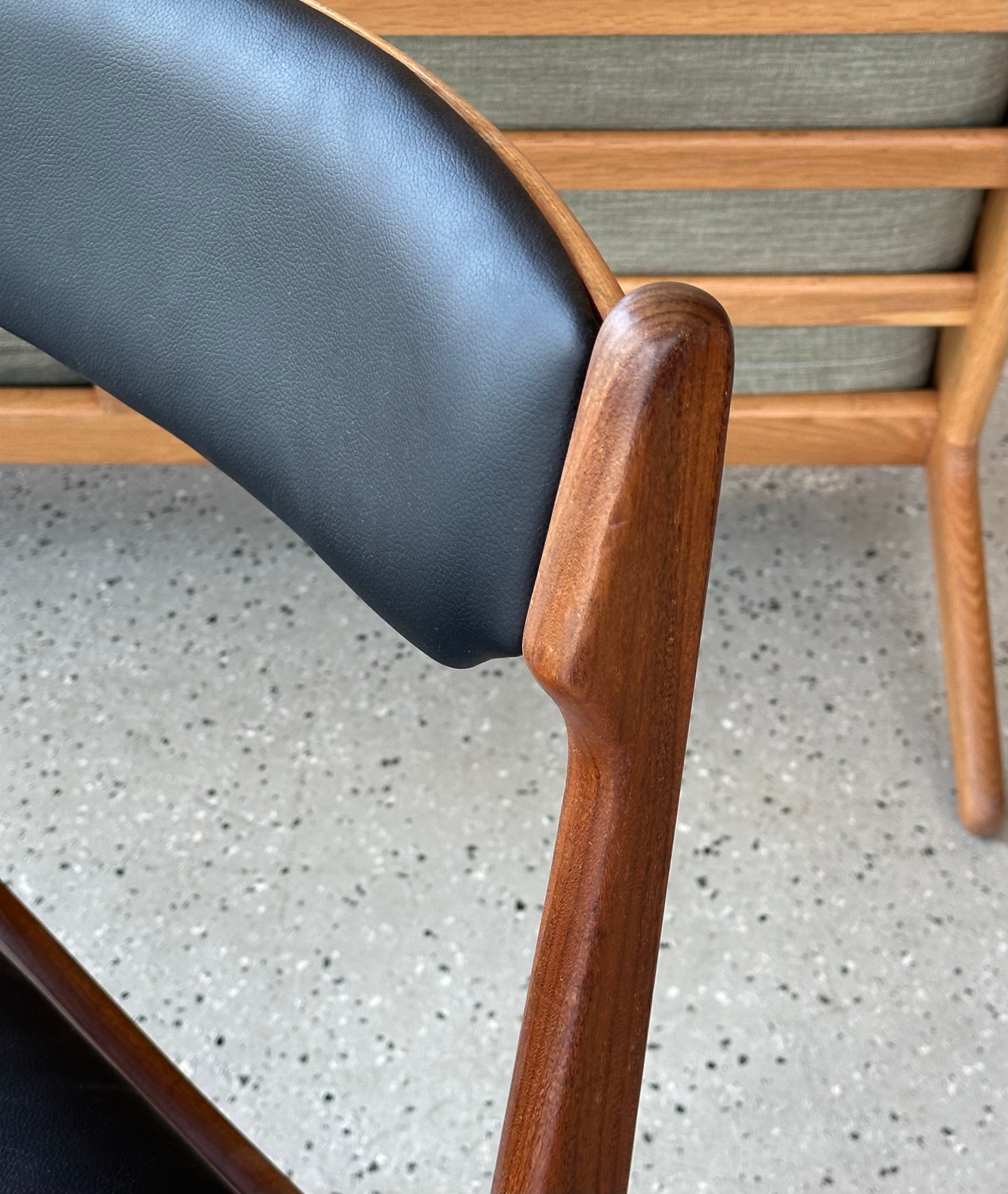 Single Danish Side Chair / Dining Chair