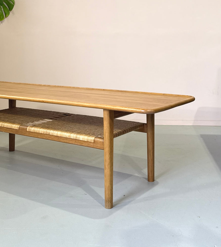 Hans Wegner AT-10 Coffee Table in  European Oak