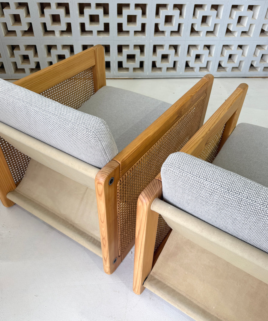 Pair Of 1970s Lounge Chairs By Evoluzione
