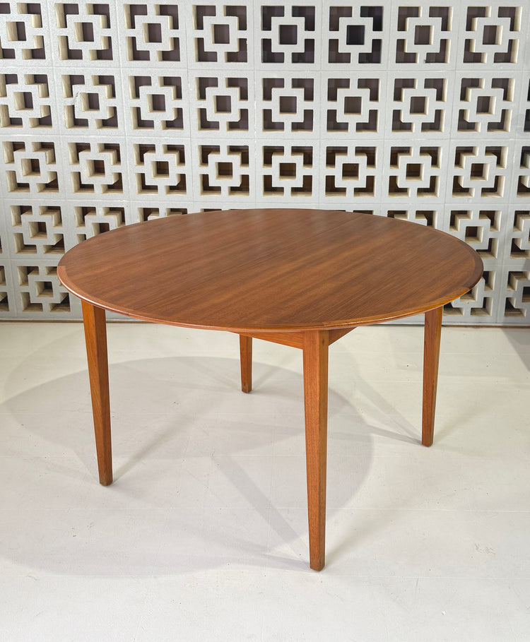 Round Mid-Century Extension Dining Table in Teak