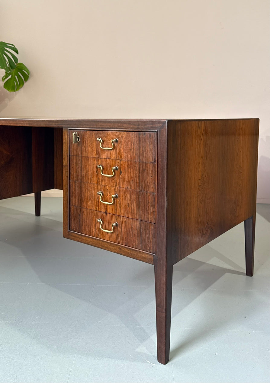 Jacob Kjær Executive Desk in Rosewood