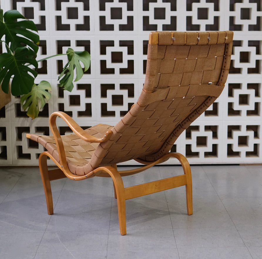 Bruno Mathsson "Pernilla" Lounge Chair