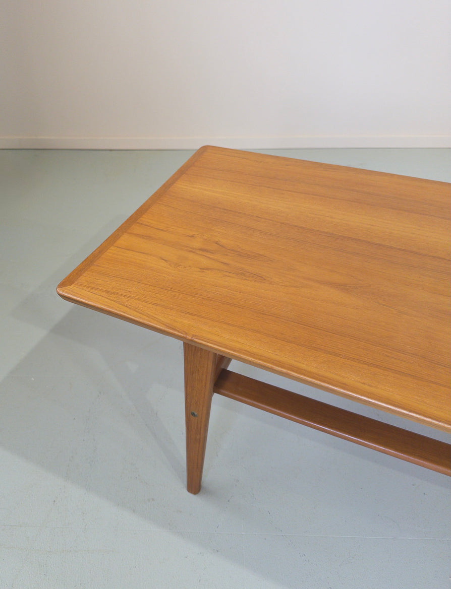 Low-Profile Noblett Coffee Table