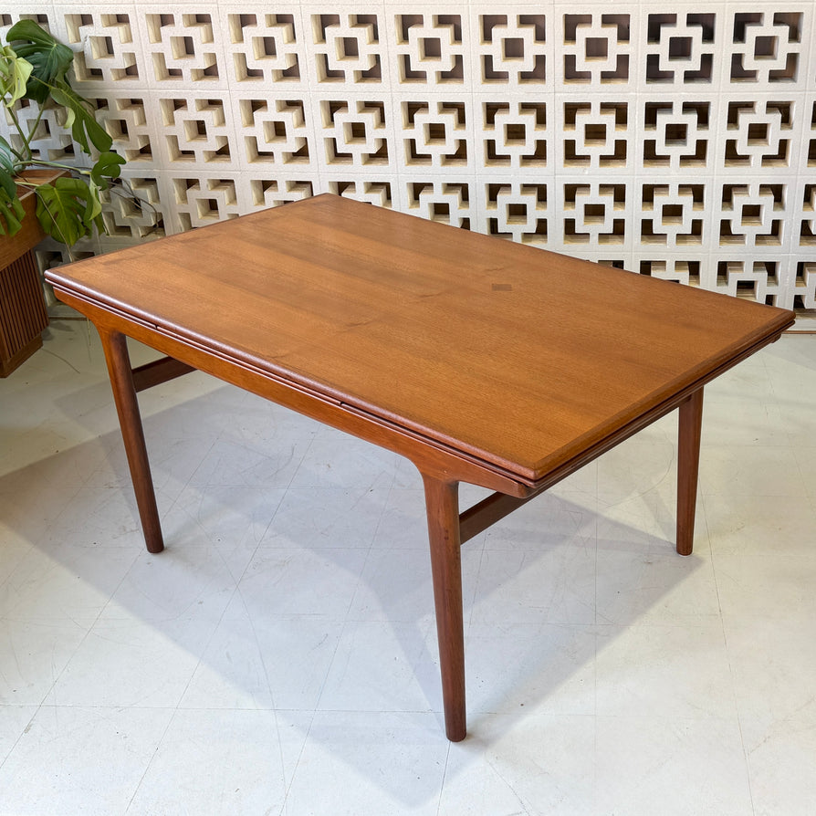 Johannes Andersen Extension Dining Table