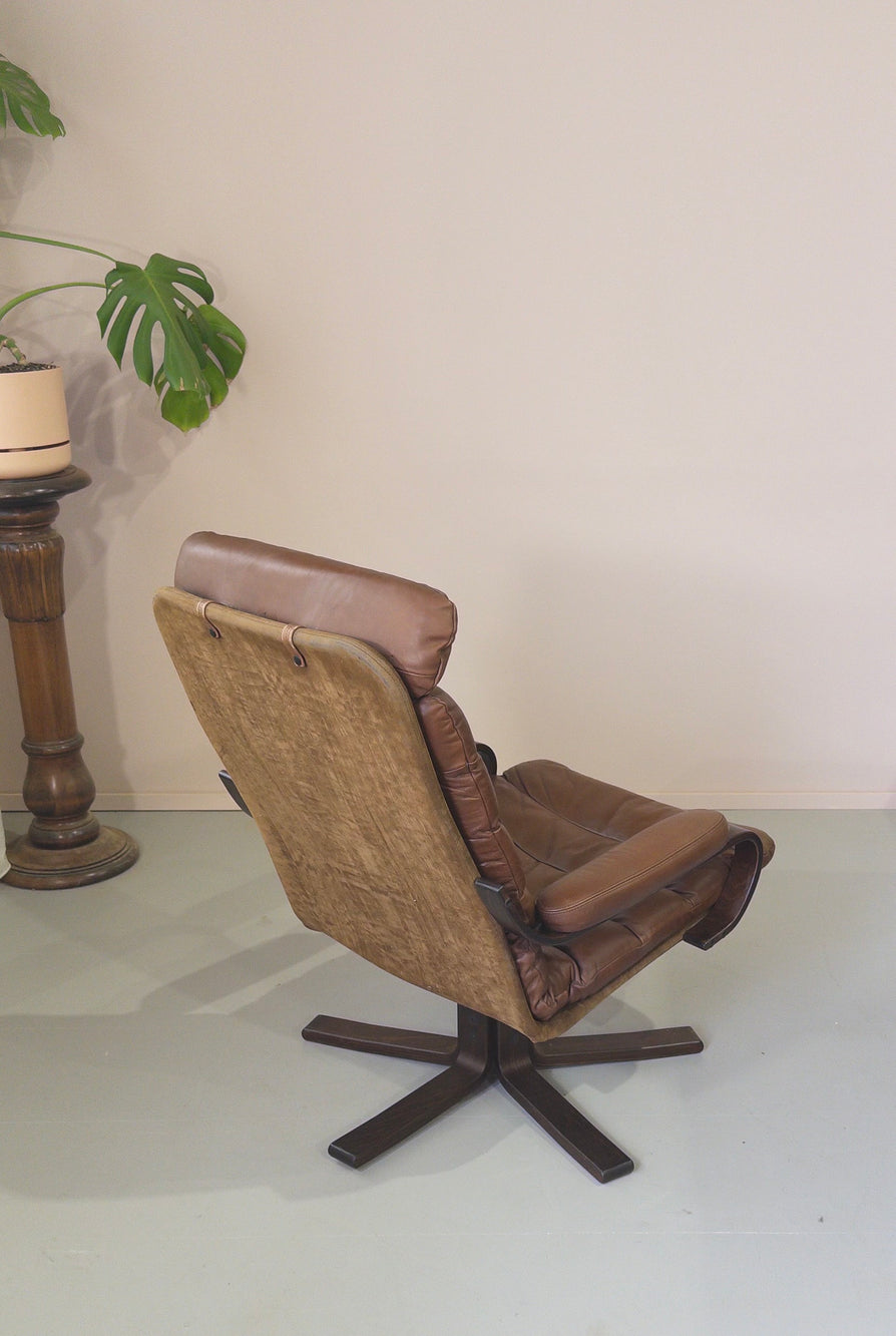 Danish Lounge Chair in Brown Leather