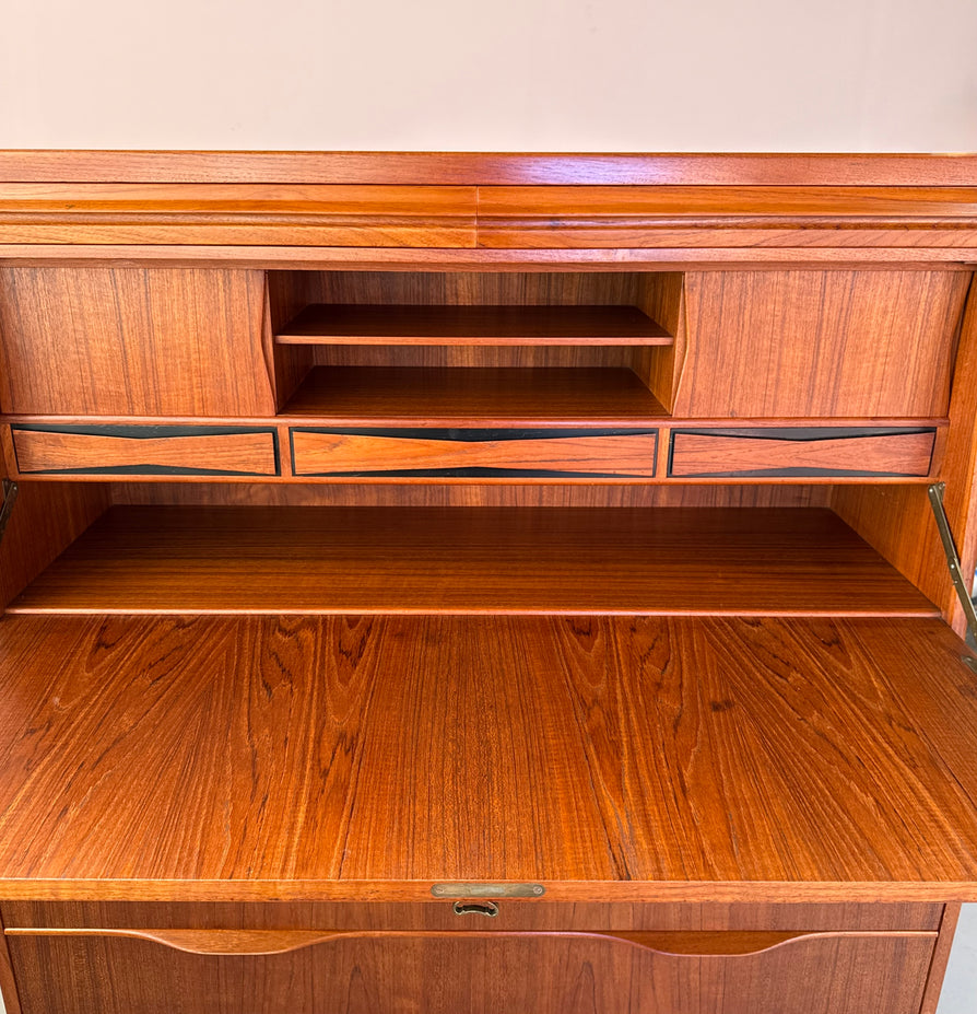 Erling Torvits Bureau in Teak