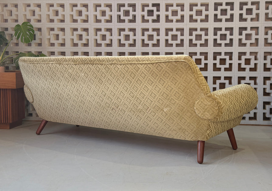Kurt Østervig Model 14 Sofa in Original Velvet