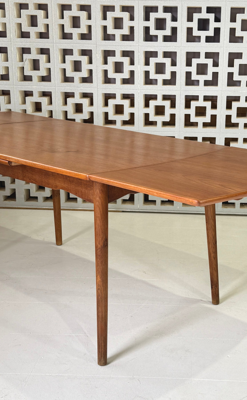 Danish Extension Dining Table in Teak & Oak