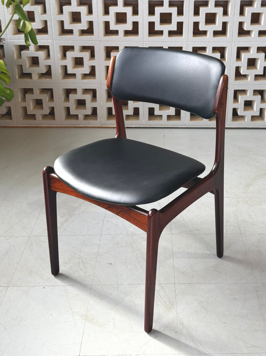 Six Erik Buch Model 49 Dining Chair in Rosewood