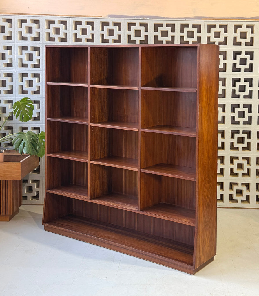 Large Mid-Century Bookcase in Blackbean