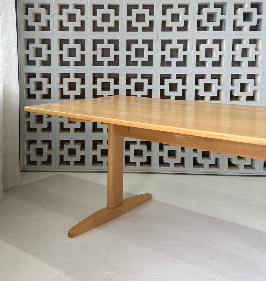 Børge Mogensen  Shaker Dining Table