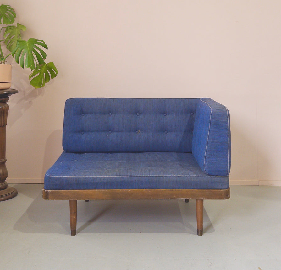 Danish Corner Settee/ Daybed