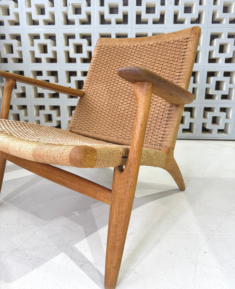 Hans J. Wegner CH25 Easy Chair