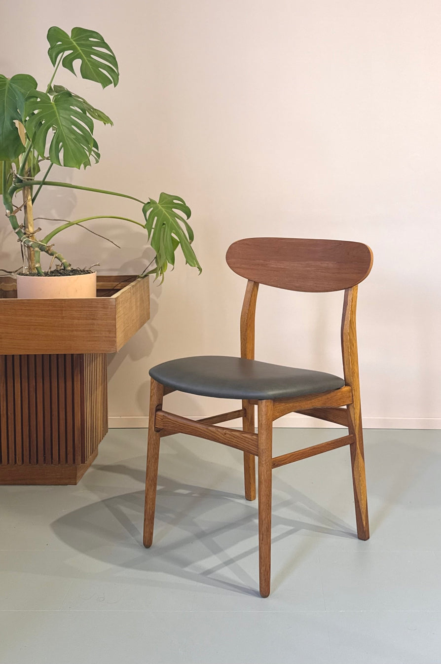 Danish Side Chair / Dining Chair