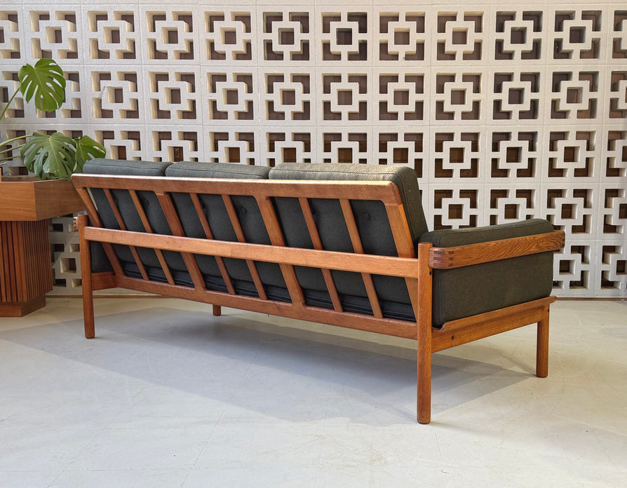 HW Klein Sofa in European Oak