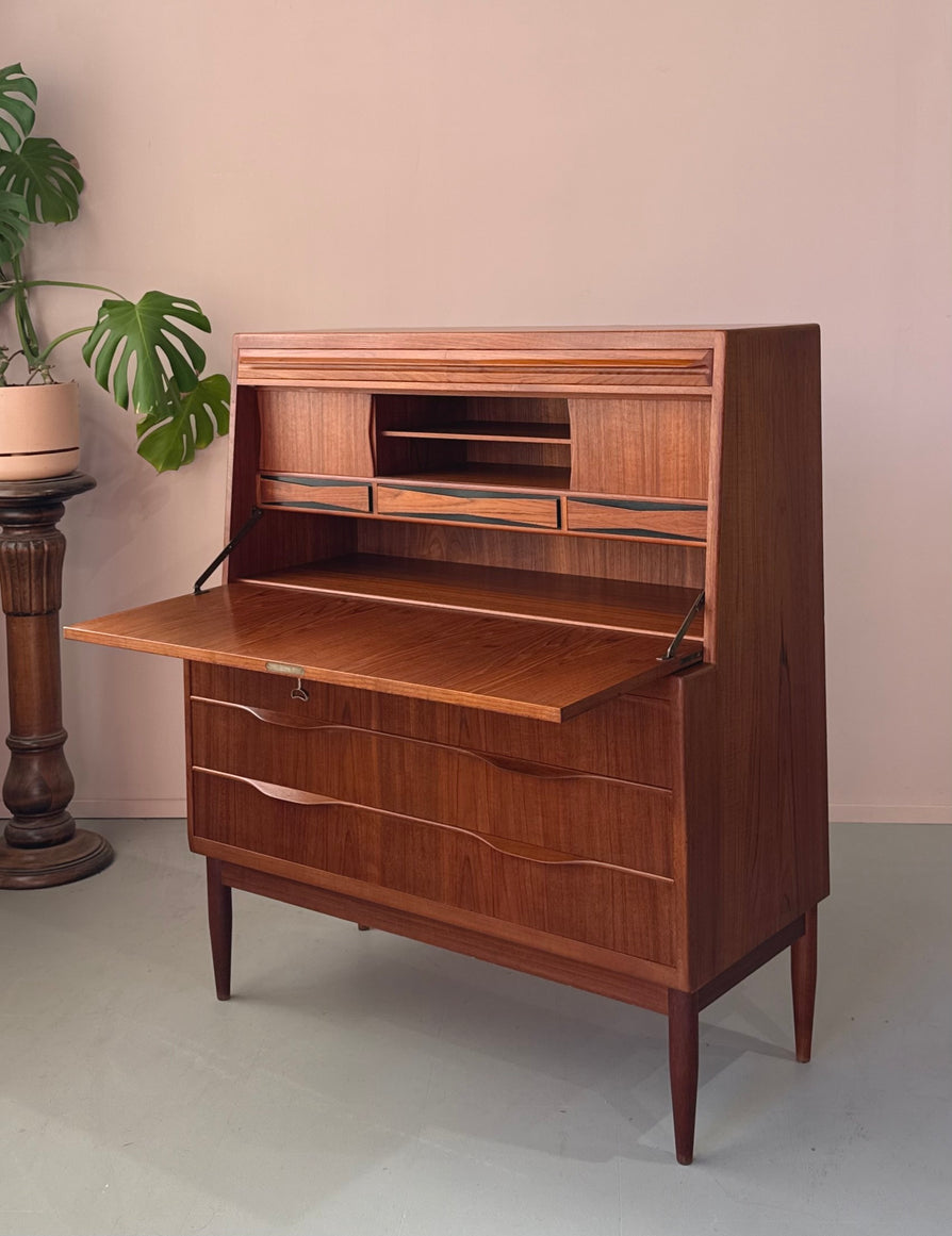 Erling Torvits Bureau in Teak