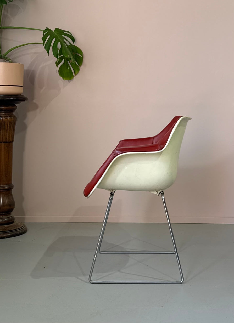 Robin Day for Hille Shell Chair