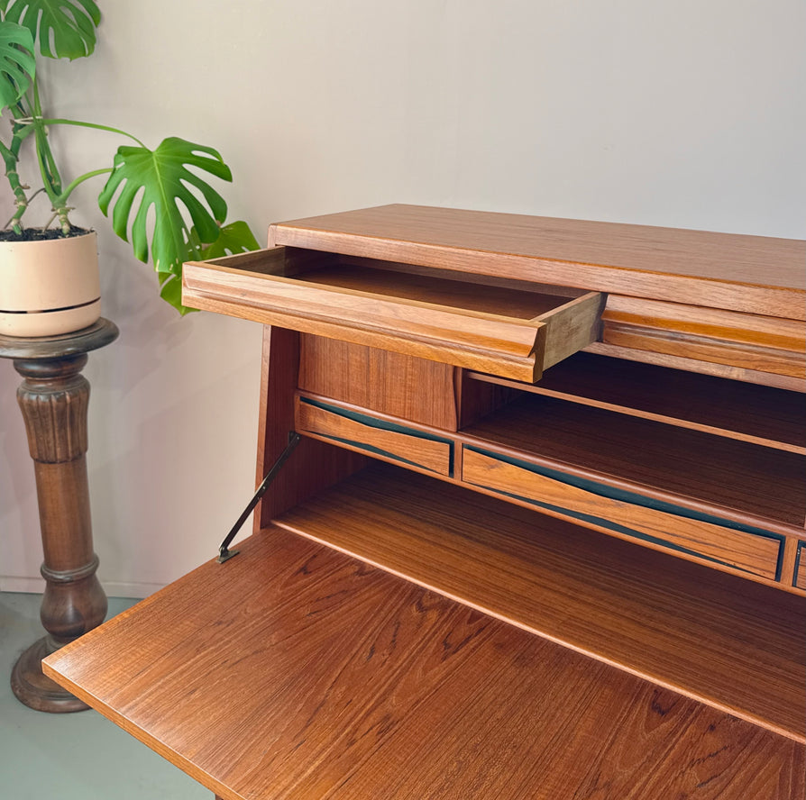 Erling Torvits Bureau in Teak